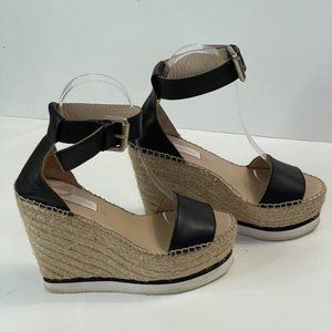 Stunning Beautiful Chloe Designer platform sandals